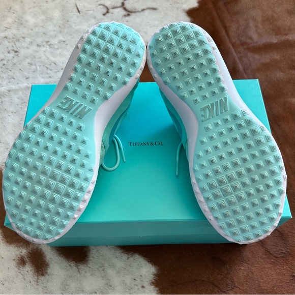 NIKE Swarovski Women's Sneakers in Tiffany Blue 🩵 - Picture 6 of 11